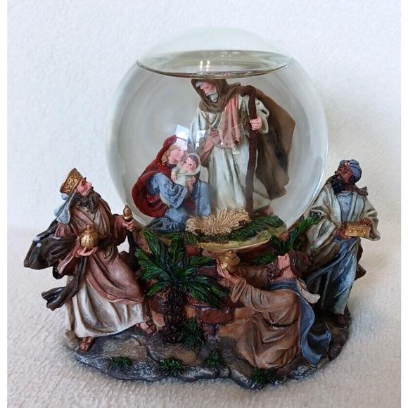 PR Joseph Mary Jesus 3 Wise Men Christmas Nativity Scene Musical Snow Globe - Picture 1 of 10